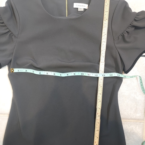 Calvin Klein Knee Length Flutter Flounce Sleeve Gray Dress, 6 - Picture 6 of 7